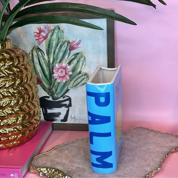 NWT Assouline Travel Book Inspired Ceramic Vase - Picture 2 of 3